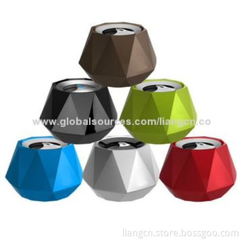 Manufacturer fashionable design wireless Bluetooth outdoor speaker in good-quality